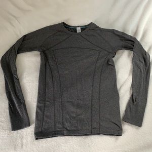 Ivivva long sleeve
